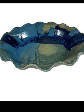 Vintage Studio Pottery Scalloped Stoneware Pie Dish Blue Glaze Signed 10 1/2”w